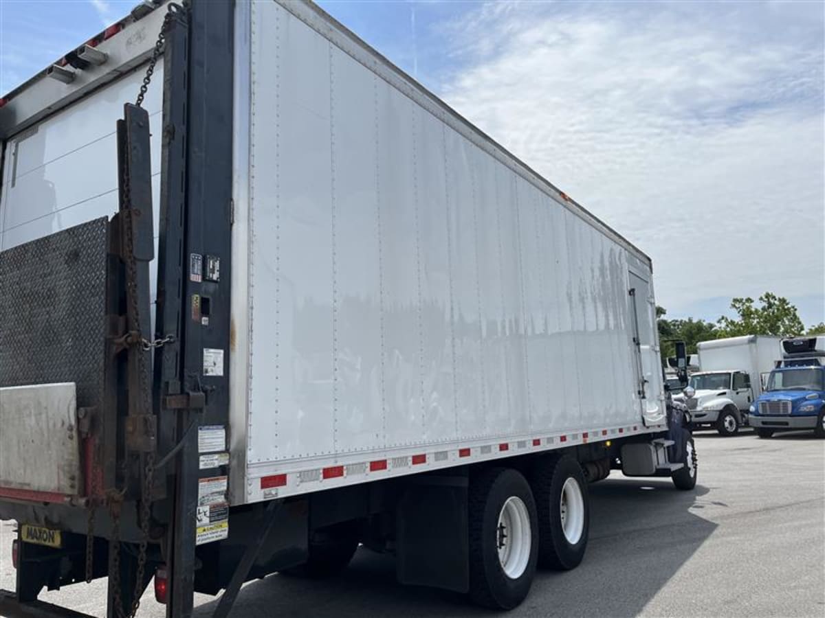 2019 Freightliner/Mercedes M2 106 779876