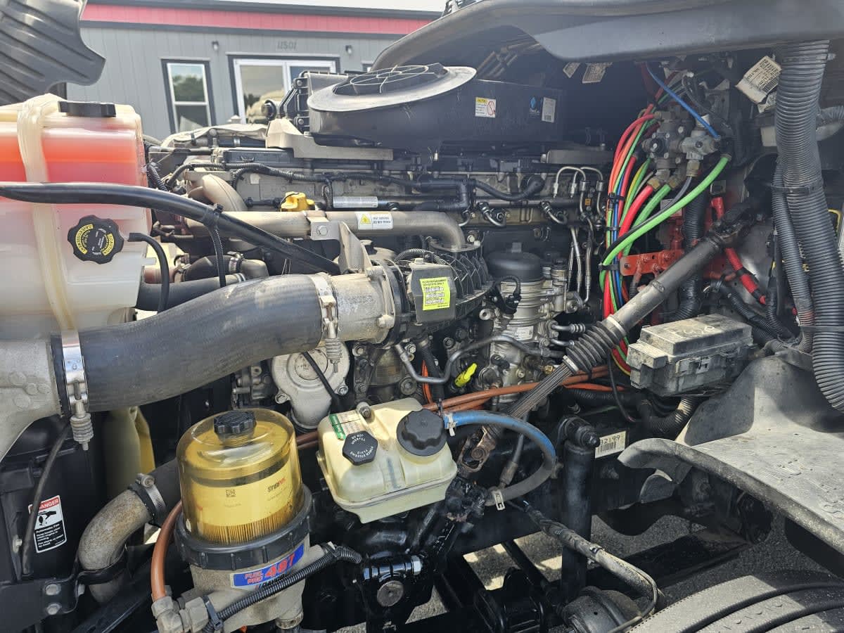 2018 Freightliner - image 9