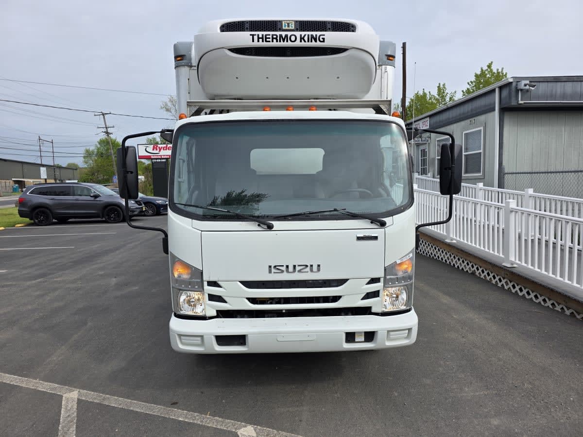 2018 Isuzu NRR in Bensalem, PA — photo 2