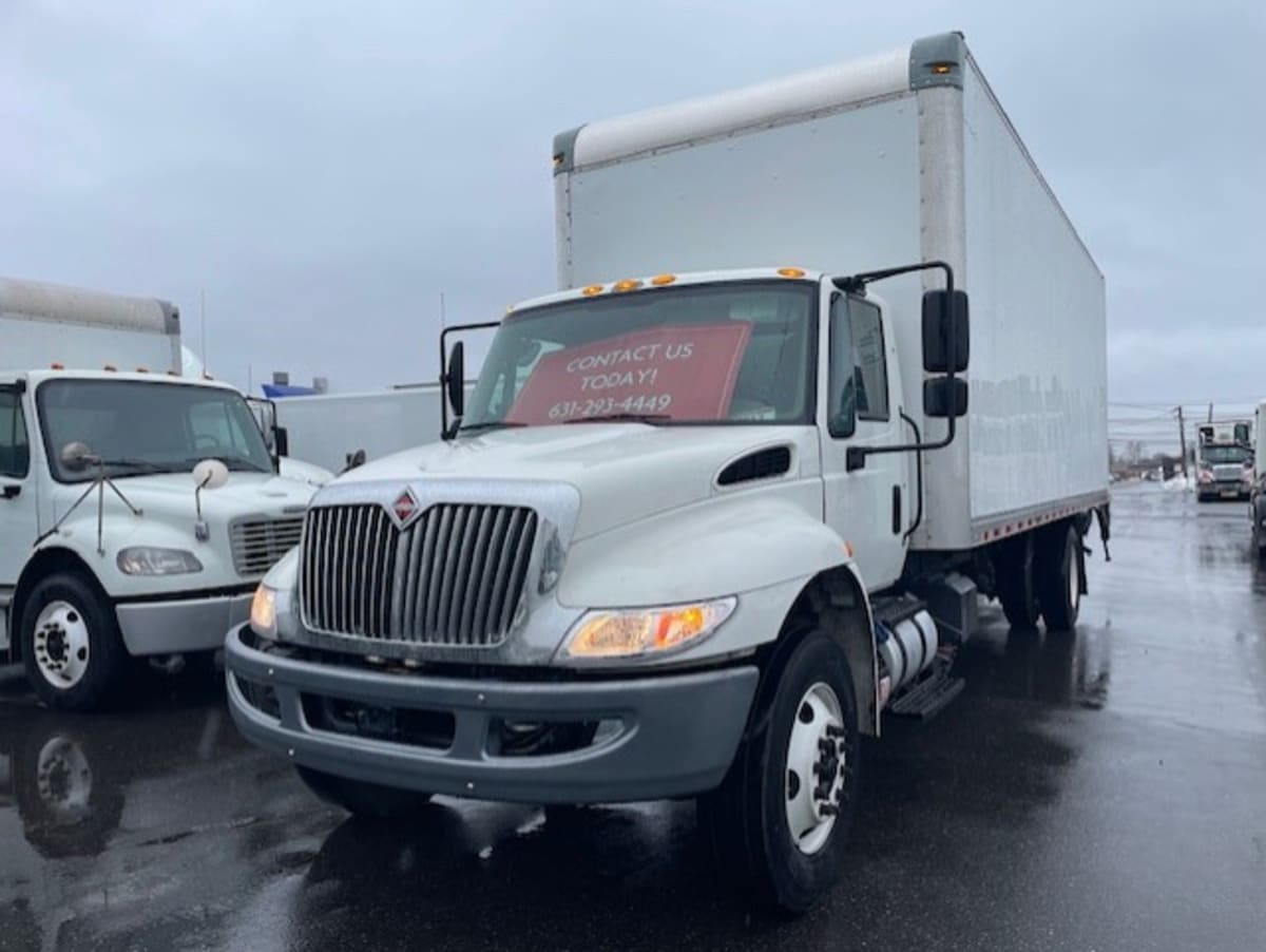 2018 Navistar International 4300 780433