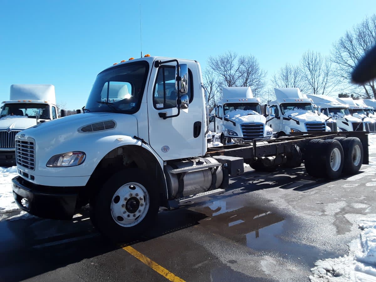 2019 Freightliner/Mercedes M2 106 780607