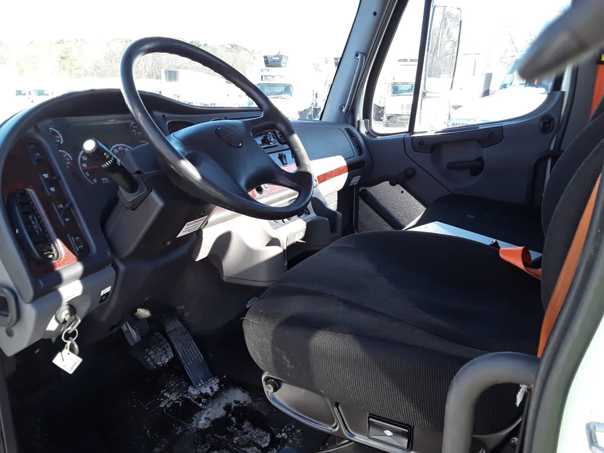 2019 Freightliner/Mercedes M2 106 780607