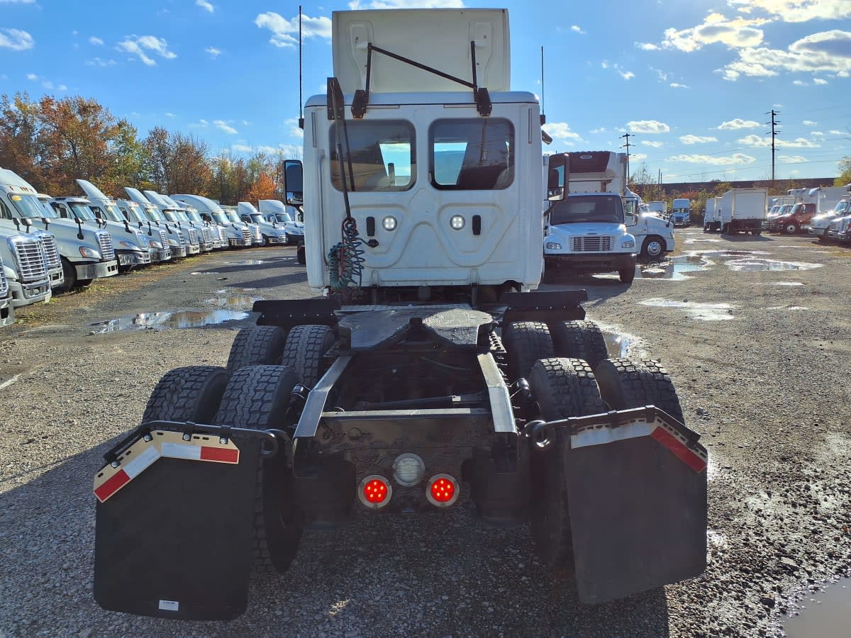2018 Freightliner/Mercedes CASCADIA 125 780620