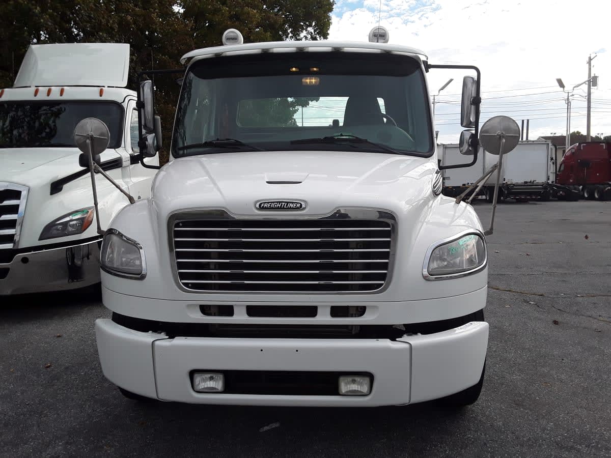 2018 Freightliner M2 106 in Allentown, PA — photo 2