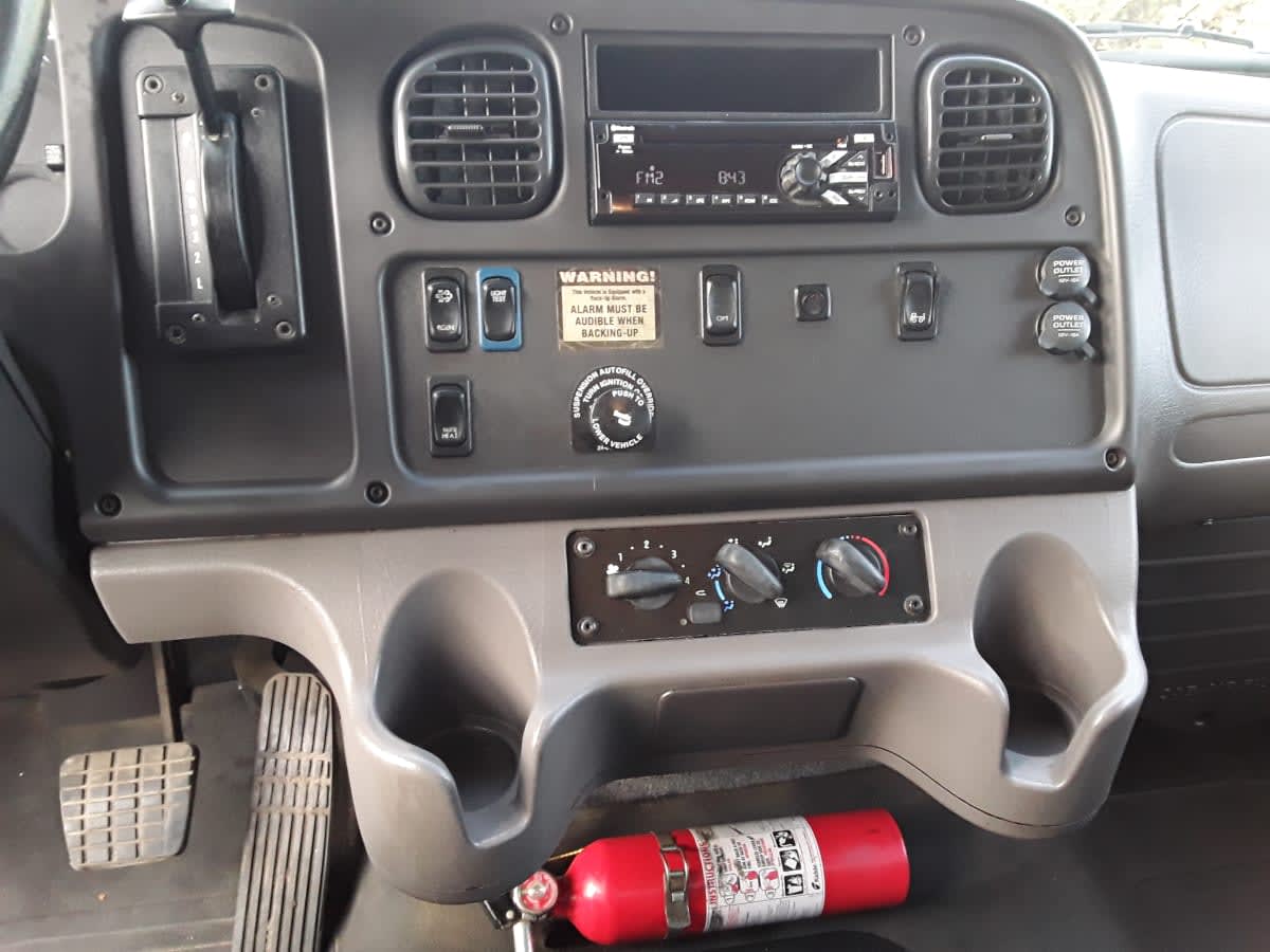 2019 Freightliner/Mercedes M2 106 781141