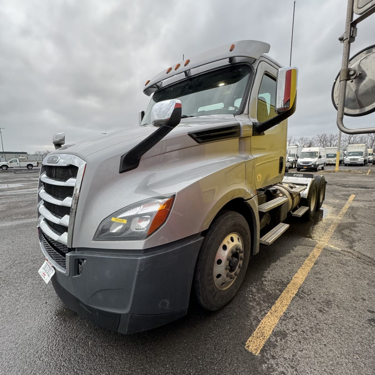 2018 Freightliner/Mercedes NEW CASCADIA PX12664 781435