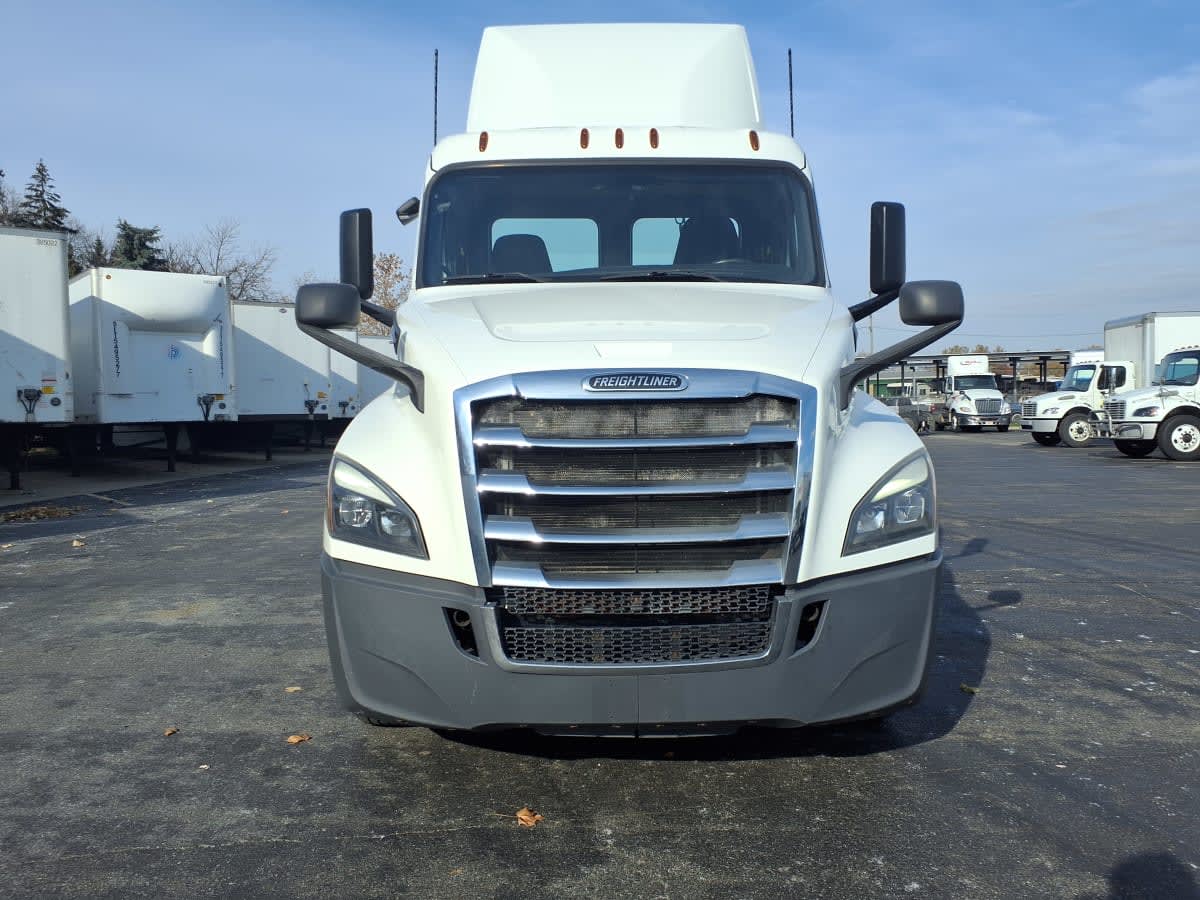 2018 Freightliner/Mercedes NEW CASCADIA PX12664 781586