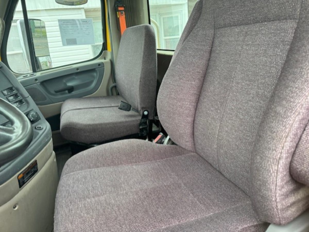 2018 Freightliner CASCADIA 113 781999