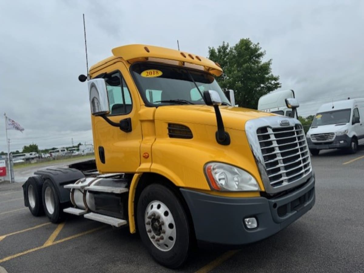 2018 Freightliner CASCADIA 113 781999