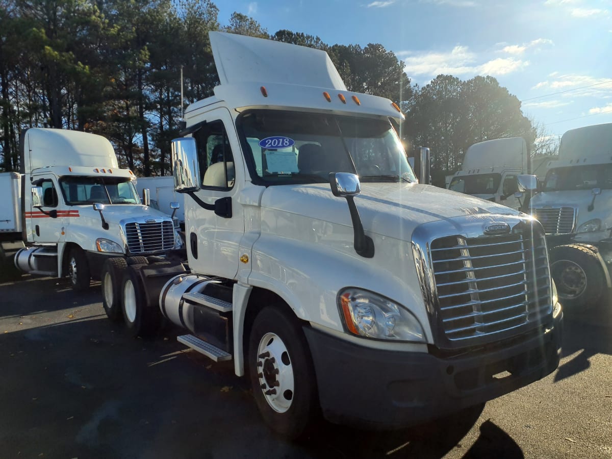 2018 Freightliner/Mercedes CASCADIA 125 782003