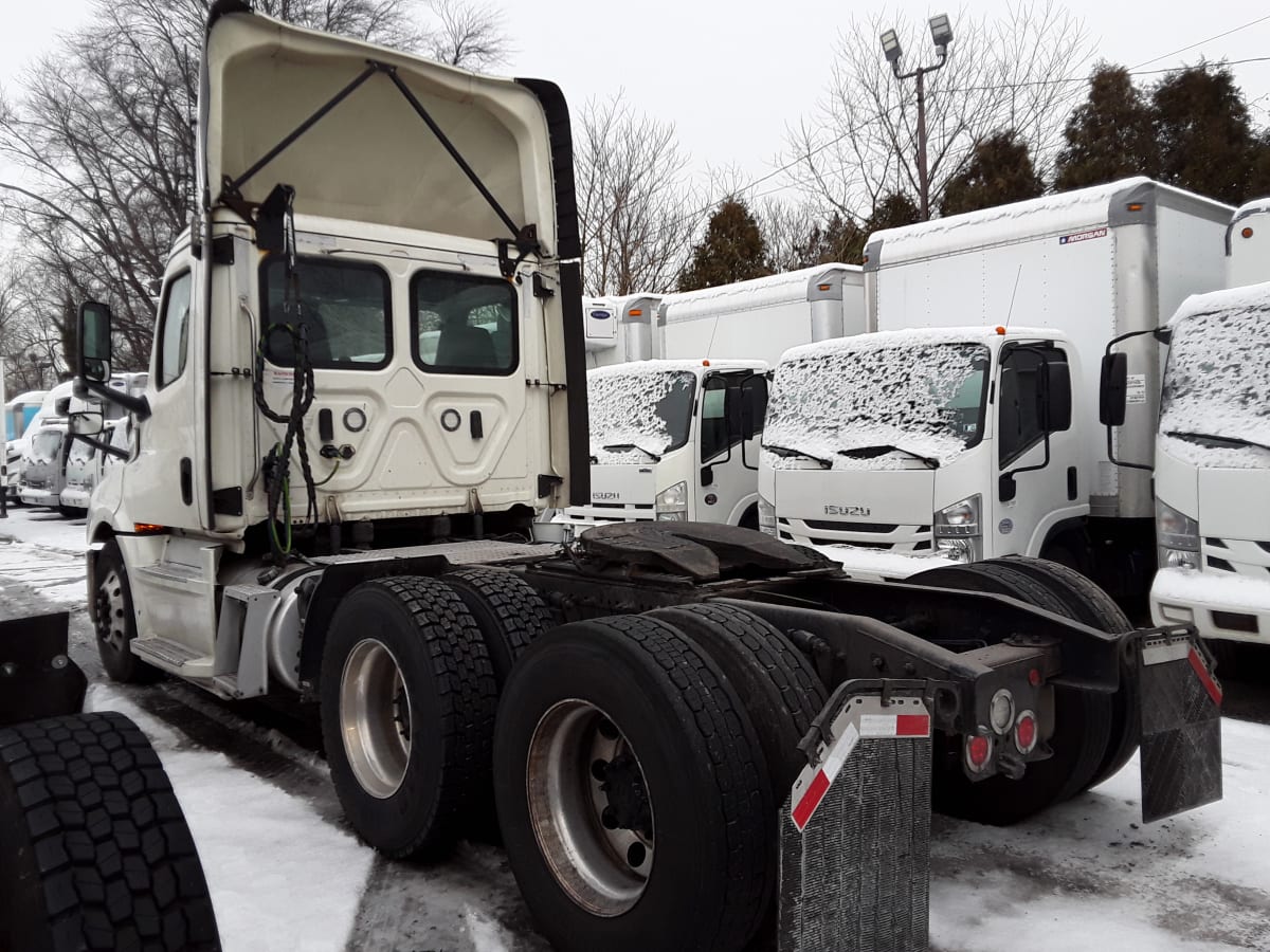 2019 Freightliner/Mercedes NEW CASCADIA PX12664 782143