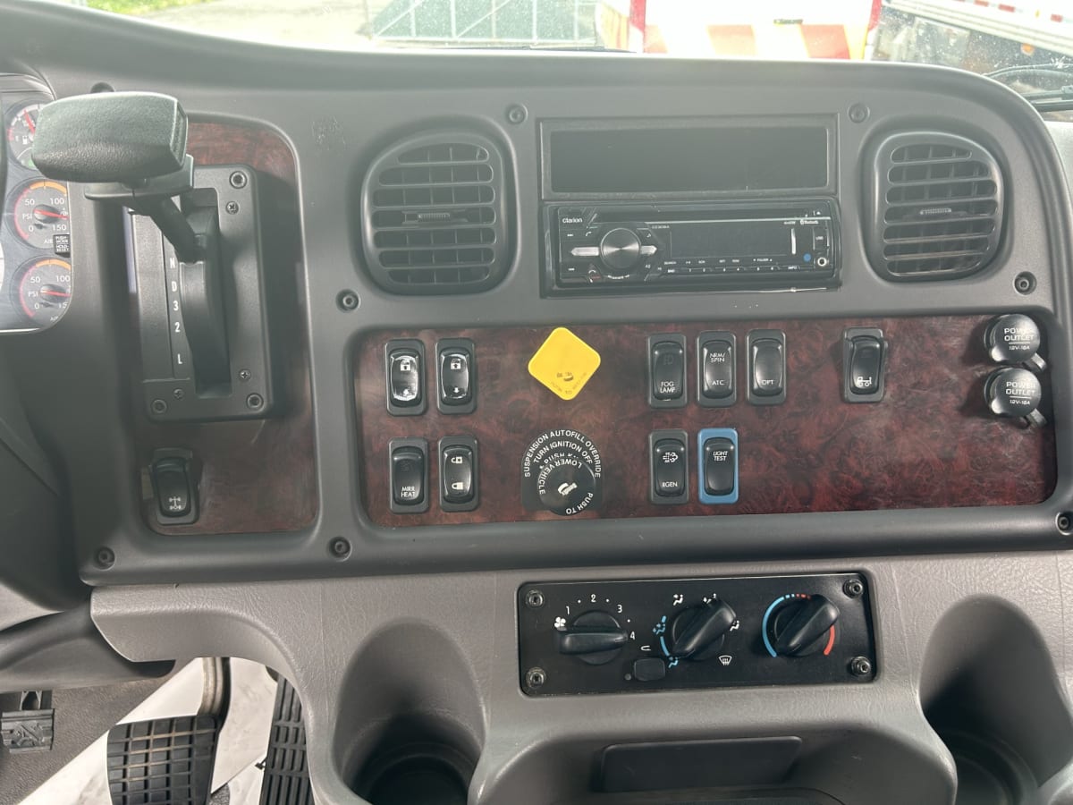 2018 Freightliner/Mercedes M2 106 782354