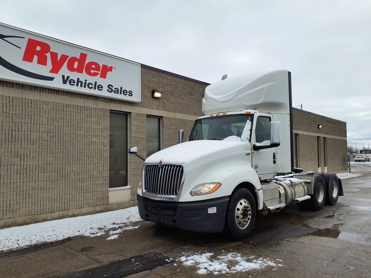 2019 Navistar International LT625 DAYCAB T/A 782562