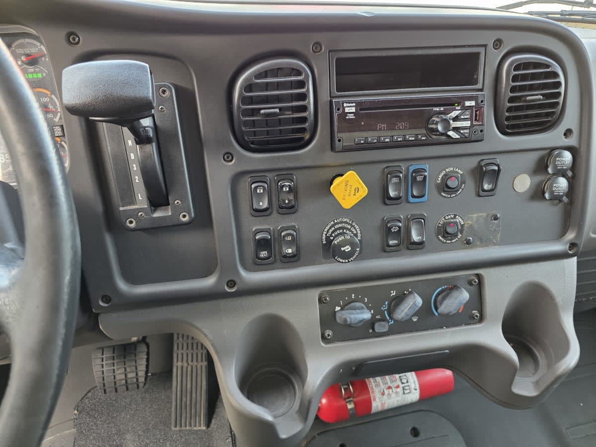 2019 Freightliner M2 106 782853