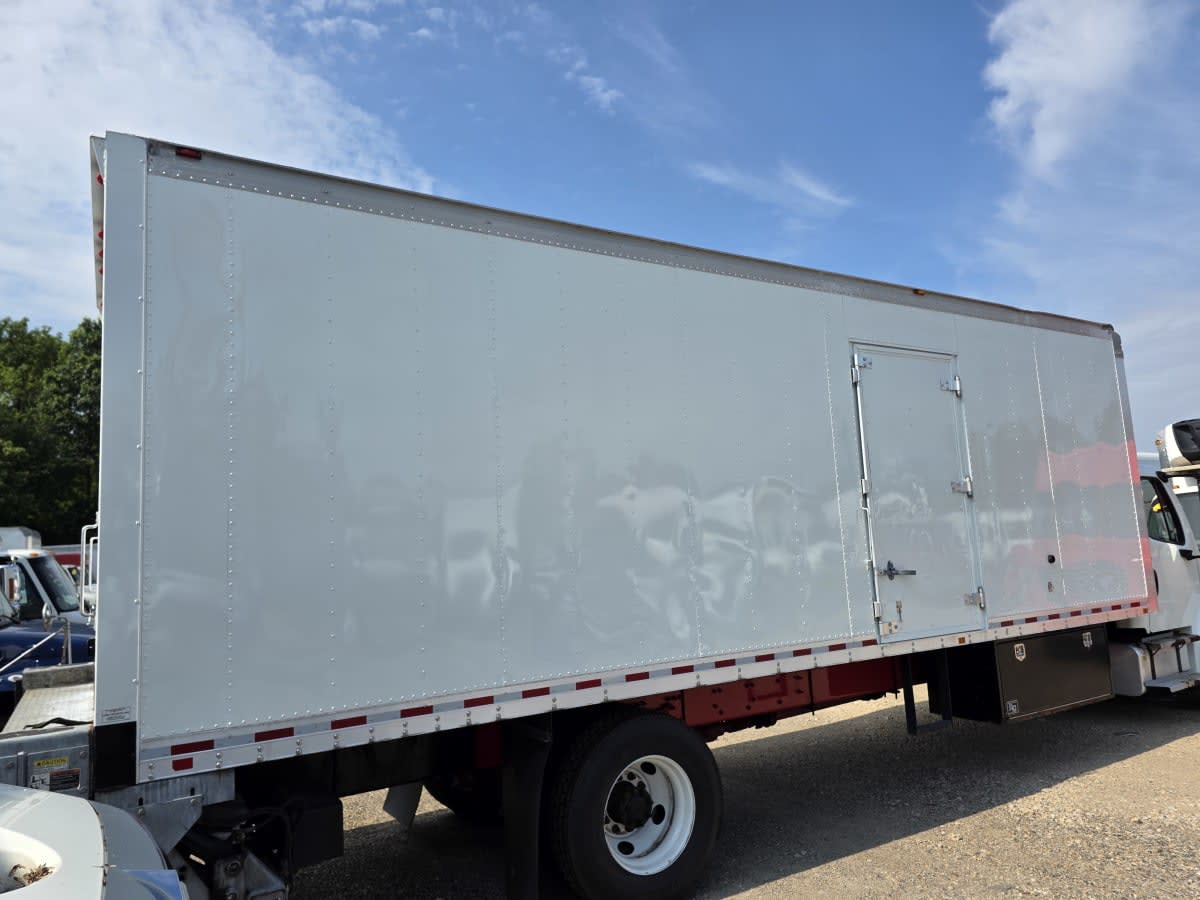 2019 Freightliner M2 106 782853