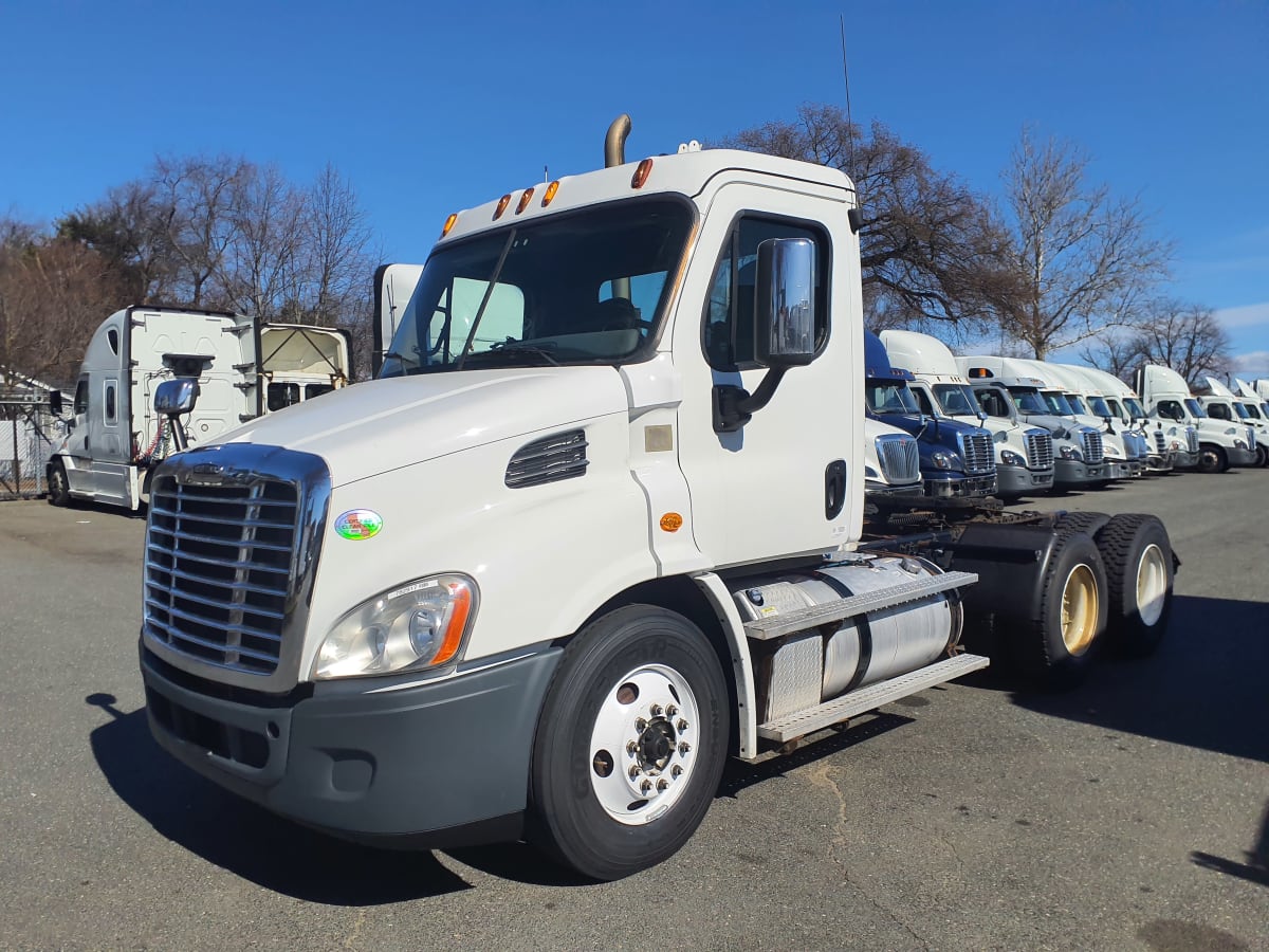 2015 Freightliner/Mercedes CASCADIA PX11364ST 782917