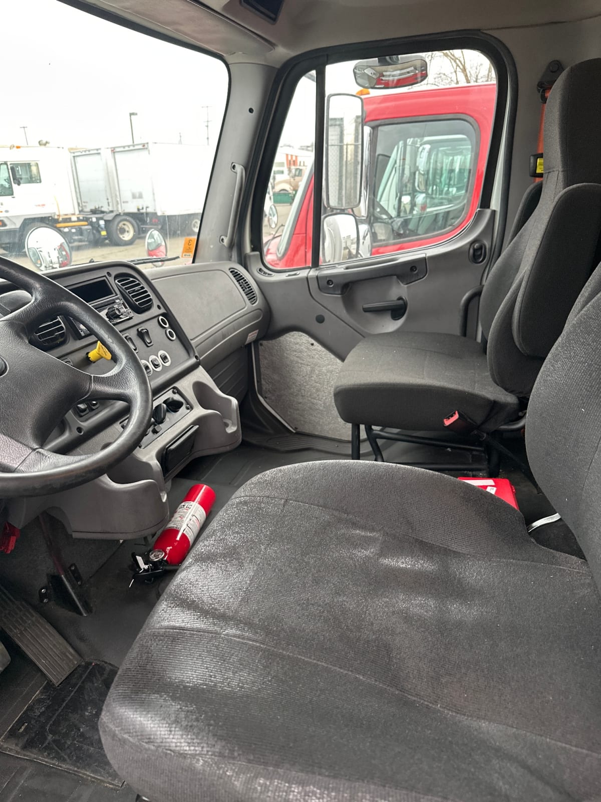 2018 Freightliner/Mercedes M2 106 782986