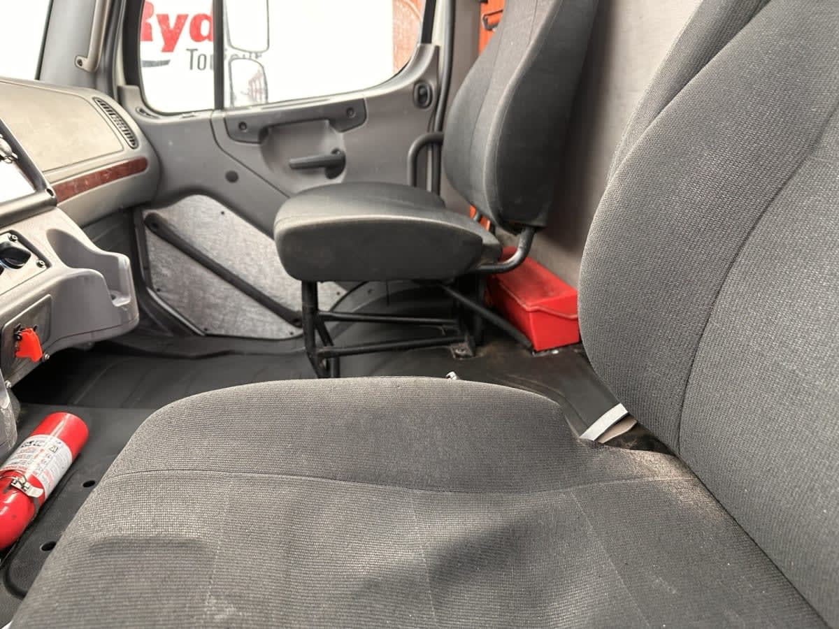 2019 Freightliner/Mercedes M2 106 783320