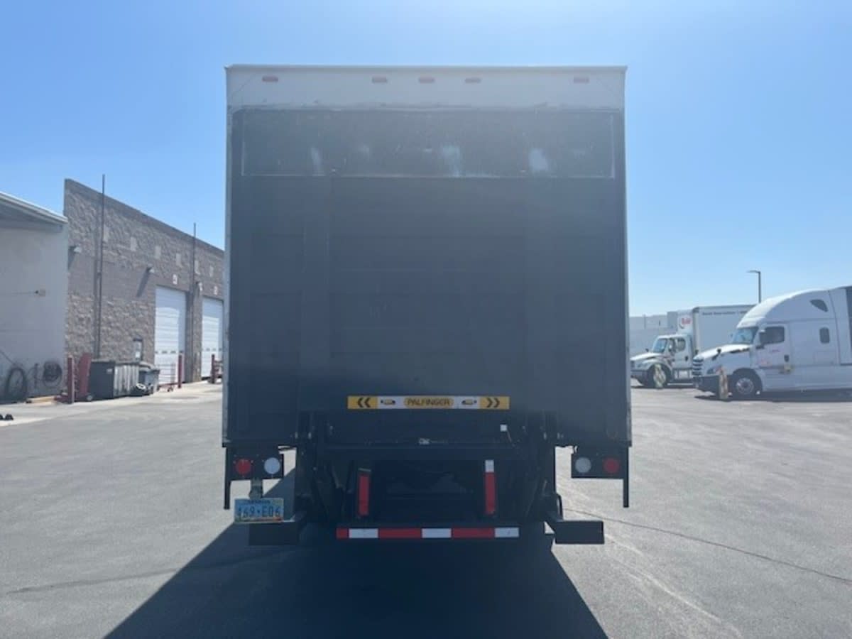 2018 Freightliner M2 106 783757