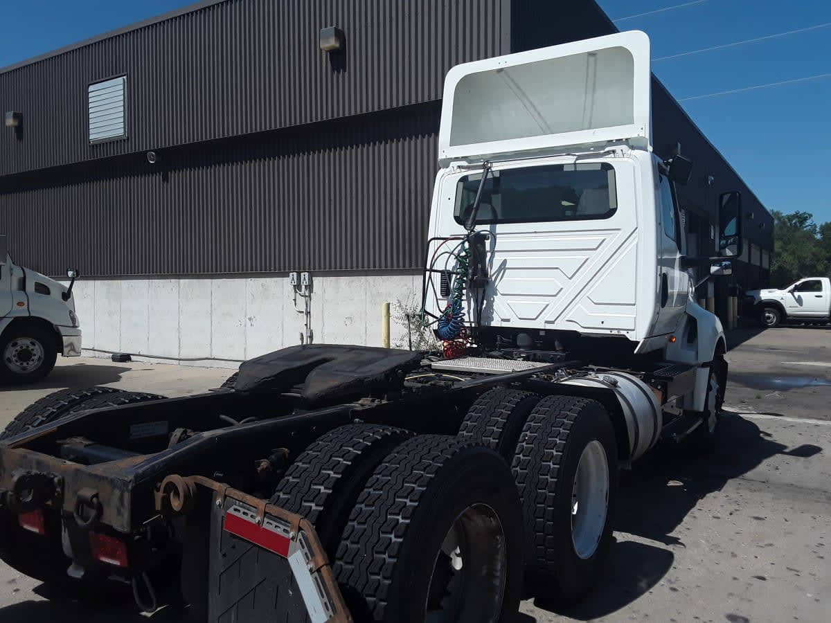 2018 Navistar International LT625 DAYCAB T/A 783861