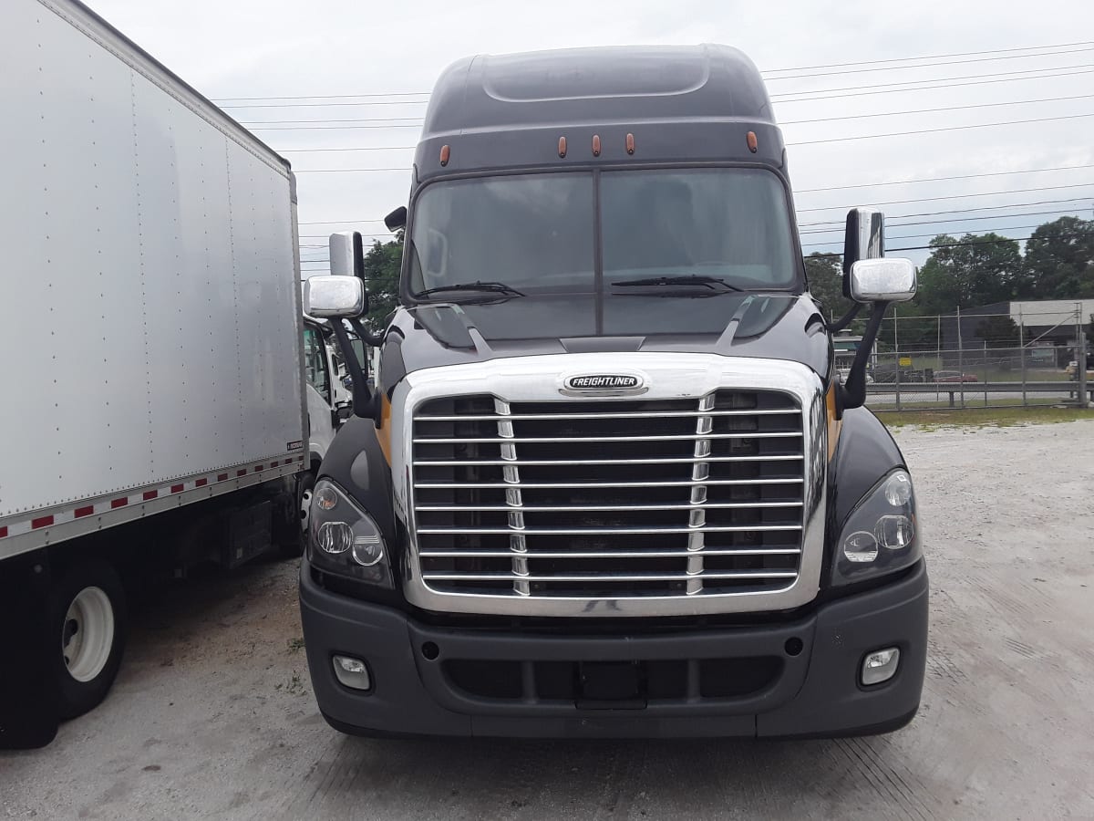 2018 Freightliner/Mercedes CASCADIA 125 784232