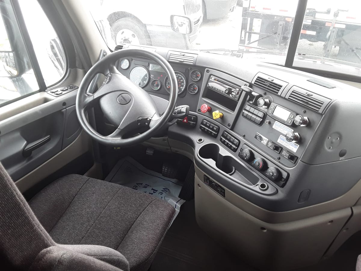 2018 Freightliner/Mercedes CASCADIA 125 784235