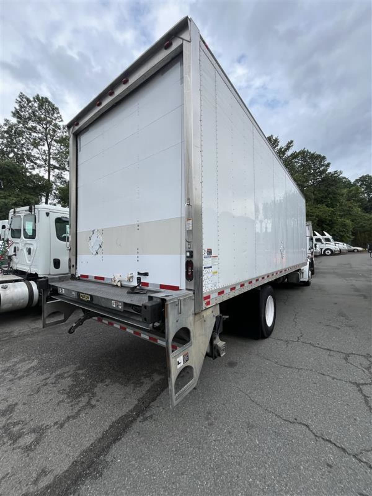 2018 Freightliner/Mercedes M2 106 784369