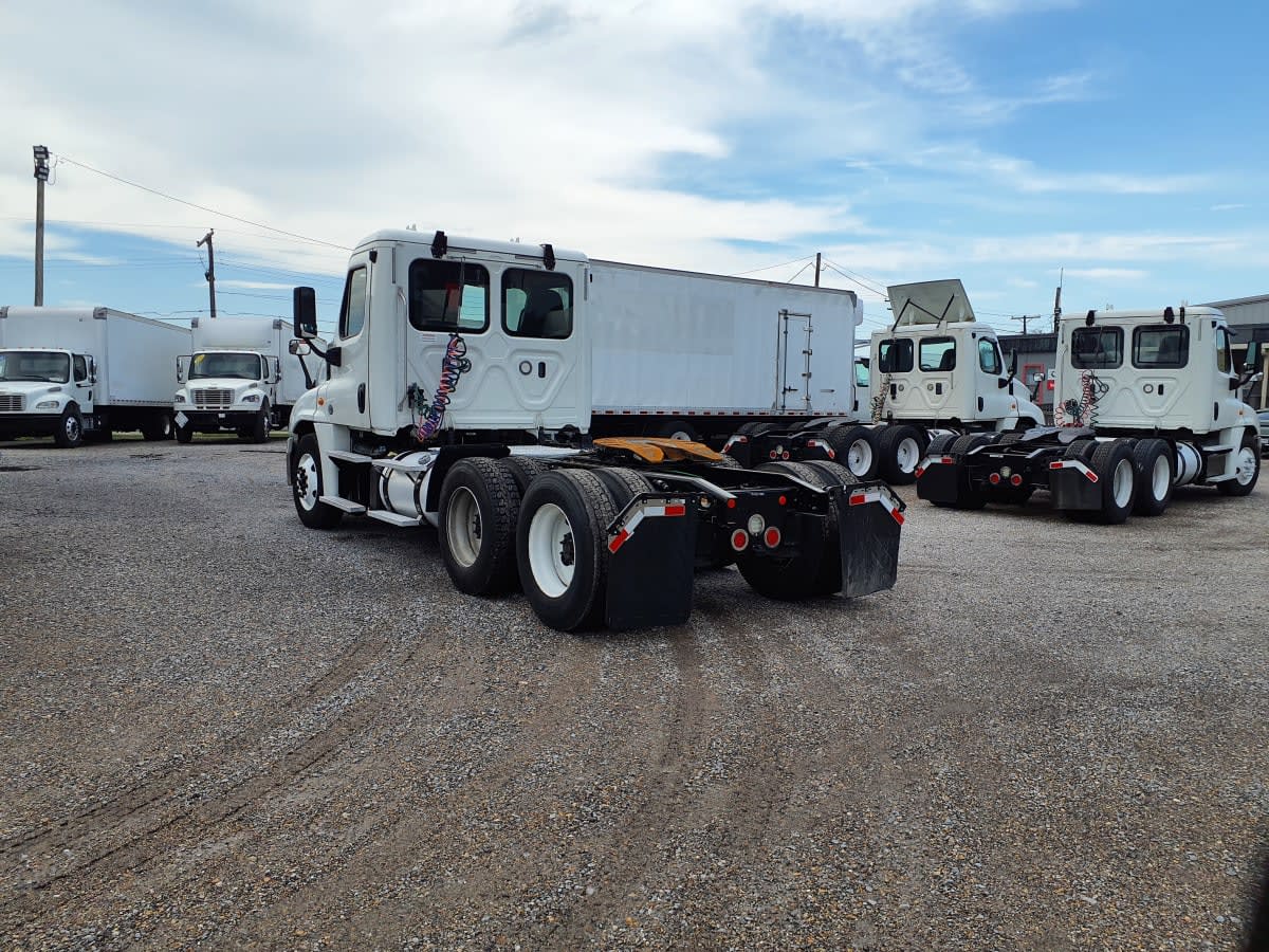 2018 Freightliner - image 6