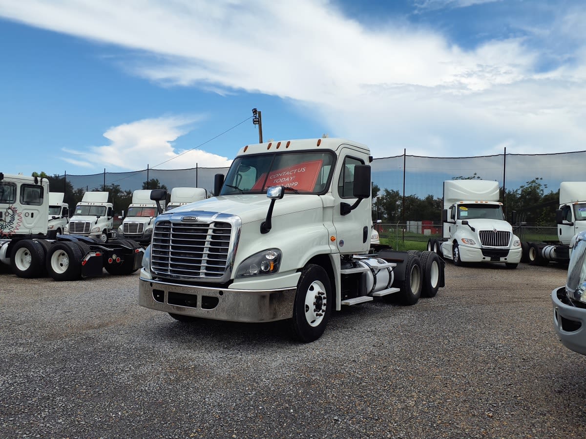 2018 Freightliner - image 1