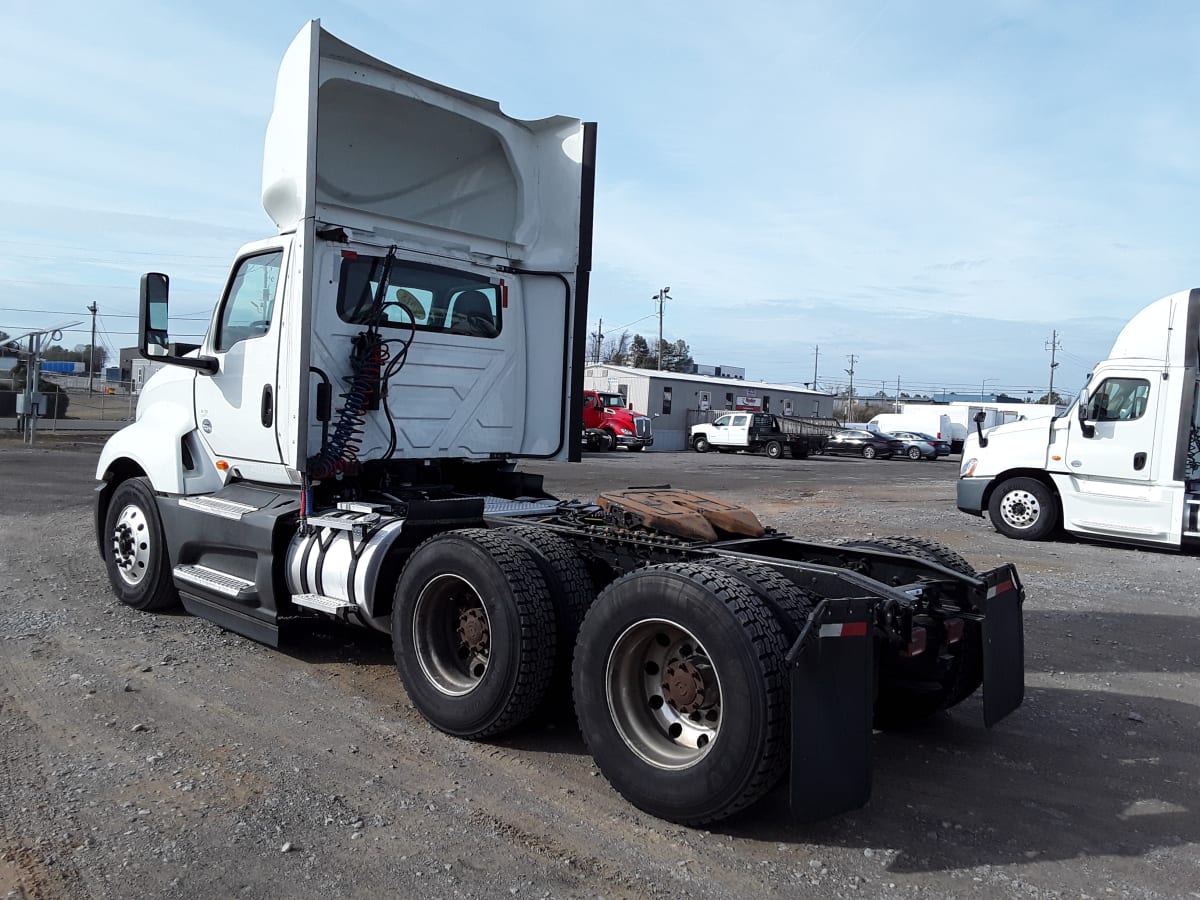 2018 Navistar International LT625 DAYCAB T/A 784652