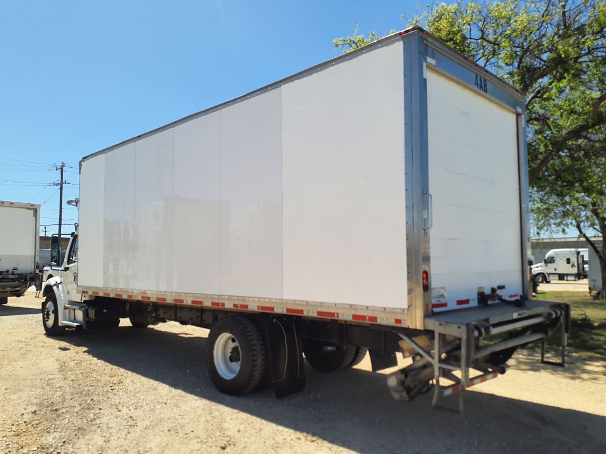 2018 Freightliner M2 106 in Converse, TX — photo 6