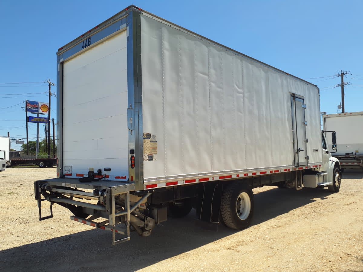 2018 Freightliner M2 106 in Converse, TX — photo 4
