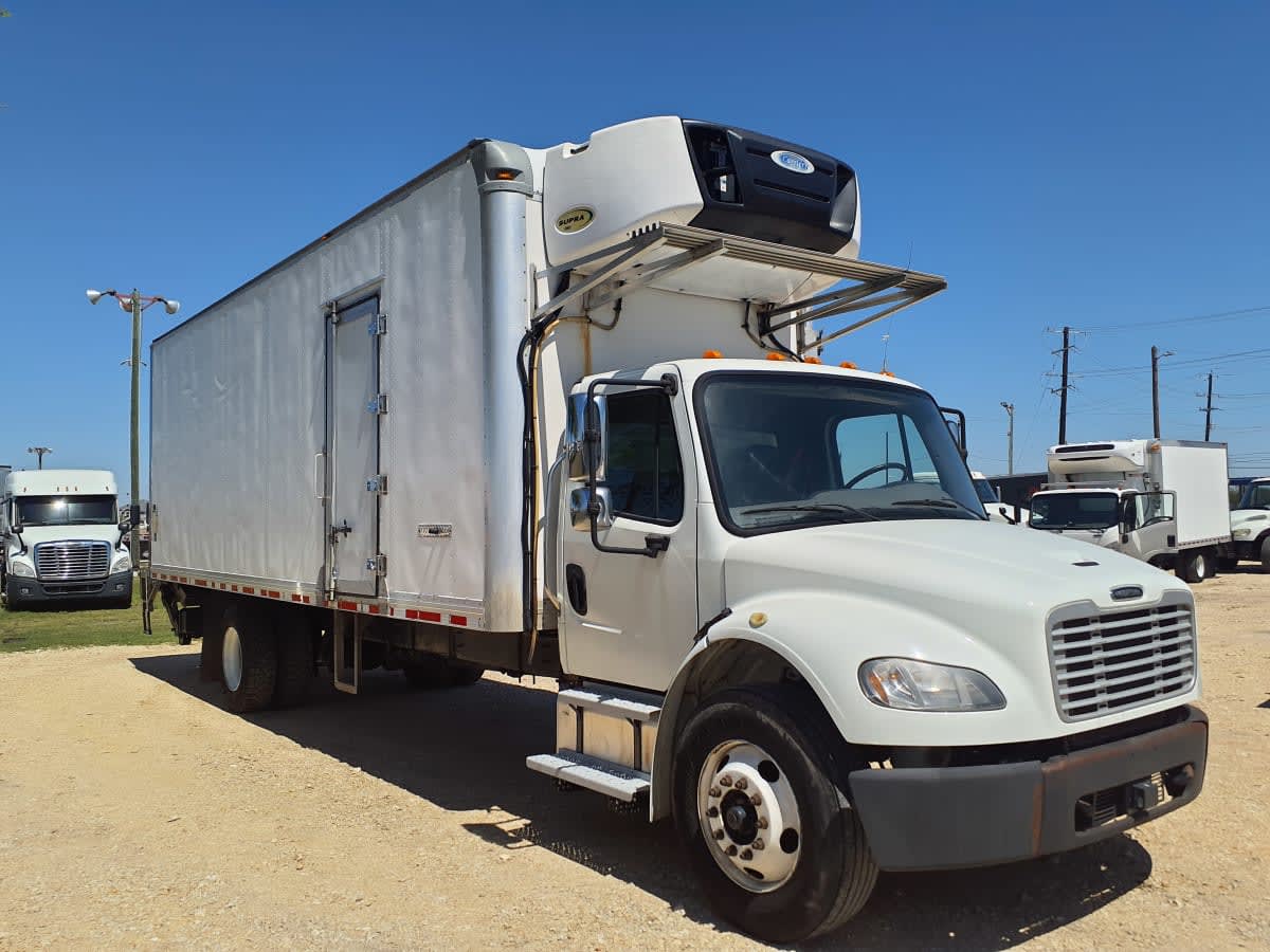 2018 Freightliner M2 106 in Converse, TX