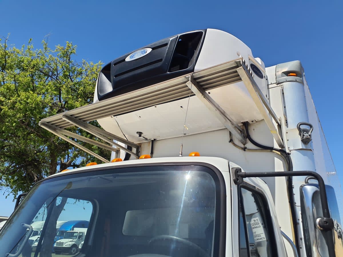 2018 Freightliner M2 106 in Converse, TX — photo 7