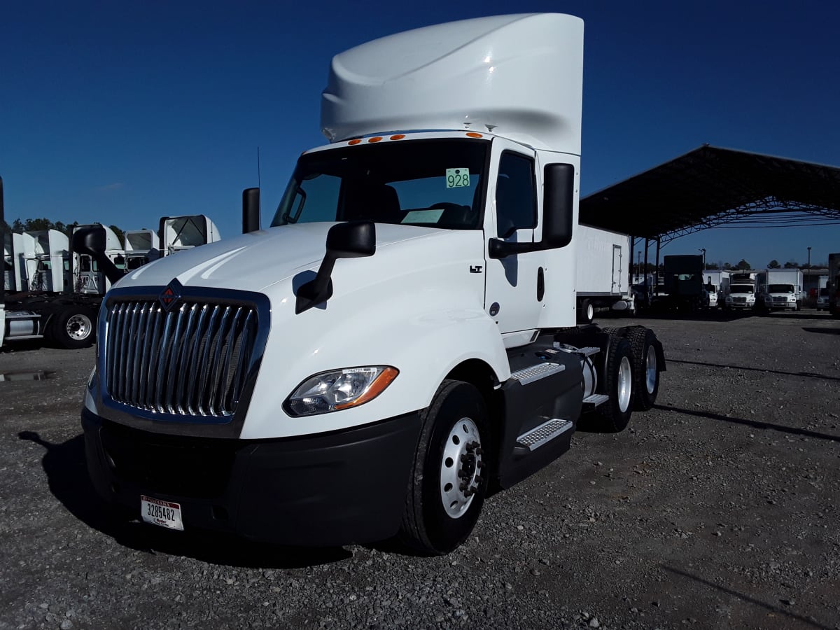 2018 Navistar International LT625 DAYCAB T/A 784727