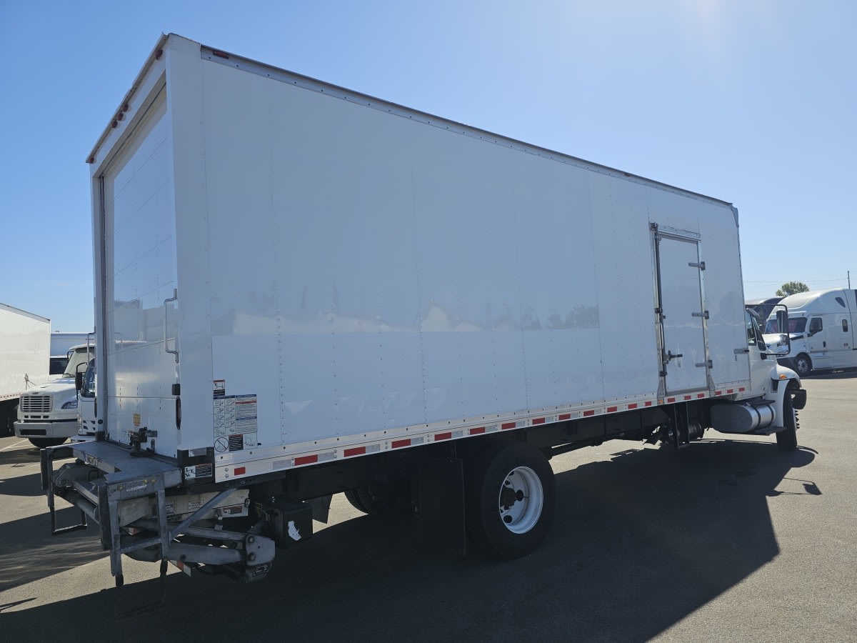 2018 Navistar International 4300 784740