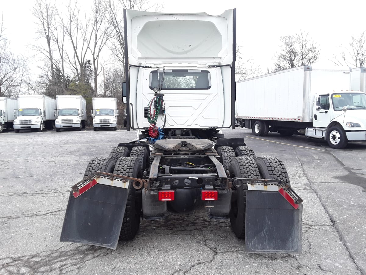 2018 Navistar International LT625 DAYCAB T/A 784792