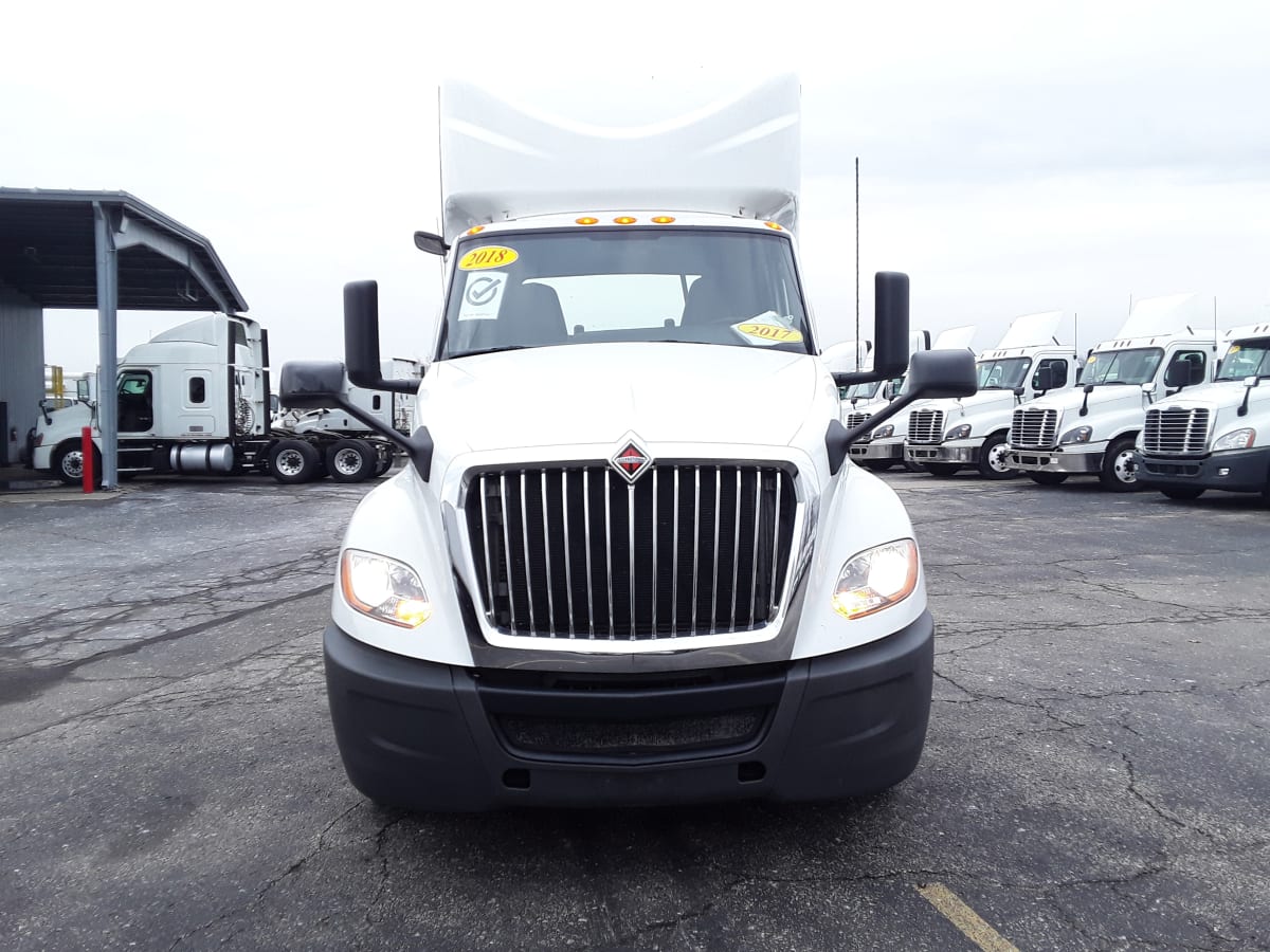 2018 Navistar International LT625 DAYCAB T/A 784792