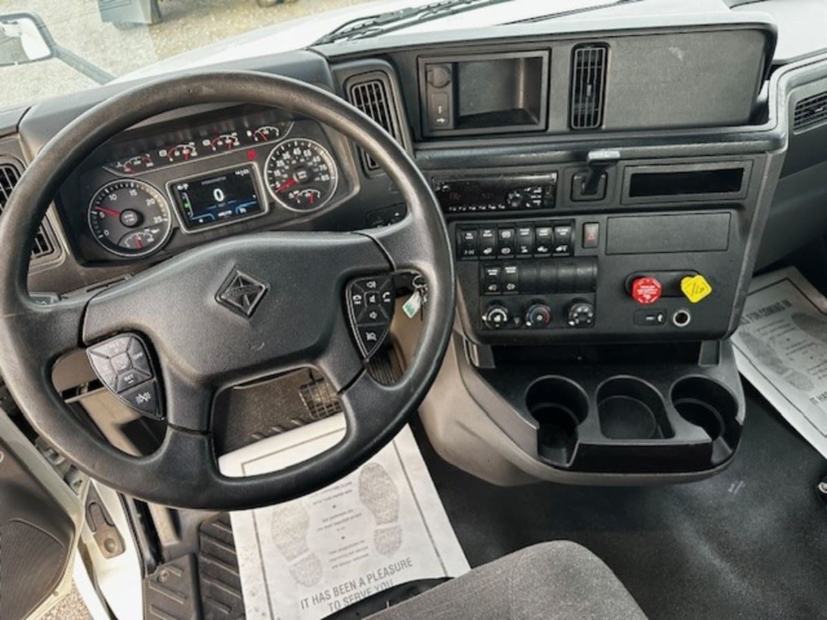 2018 Navistar International LT625 DAYCAB T/A 784919