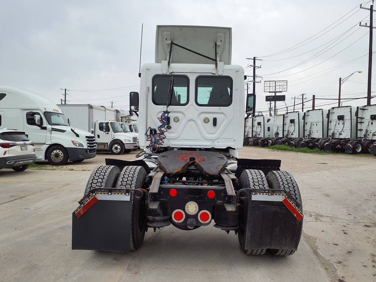 2016 Freightliner/Mercedes CASCADIA 113 784944