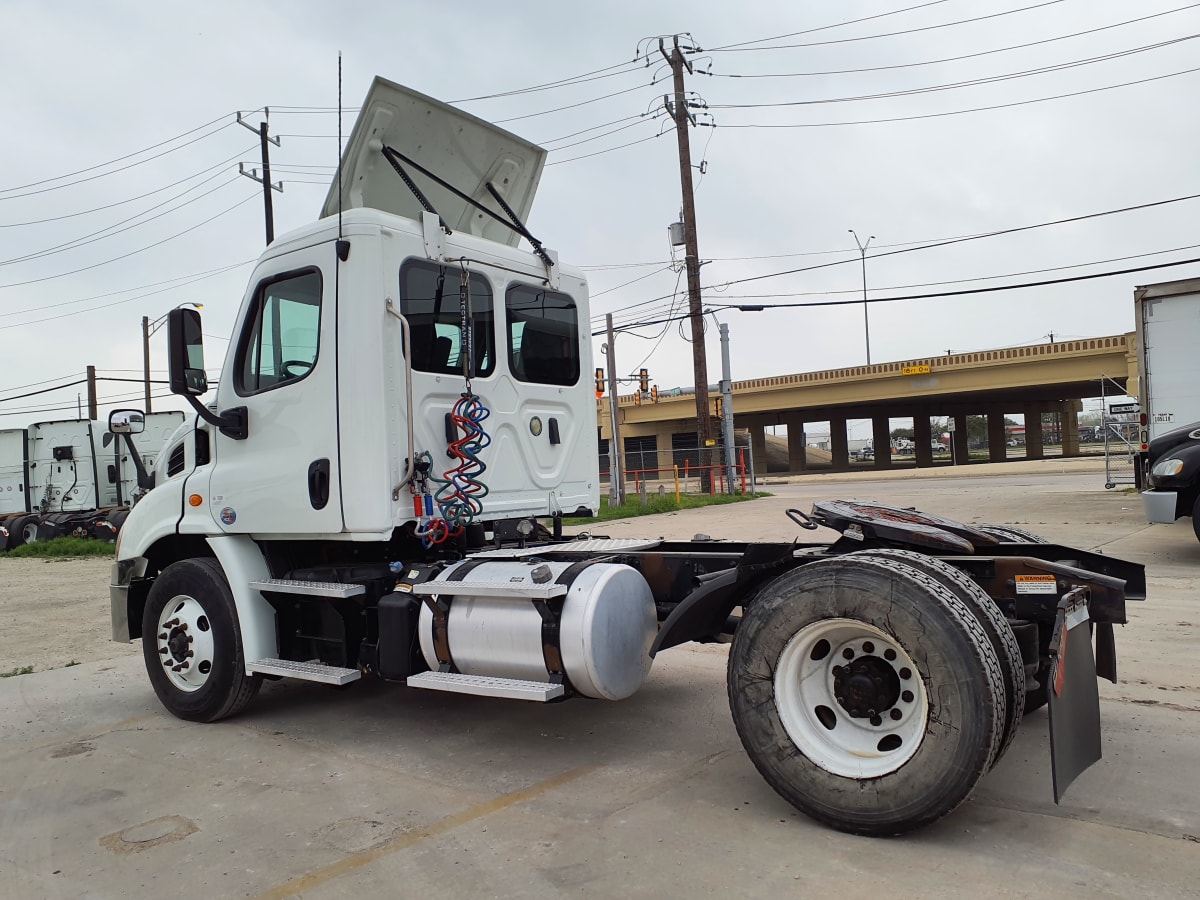 2016 Freightliner/Mercedes CASCADIA 113 784944