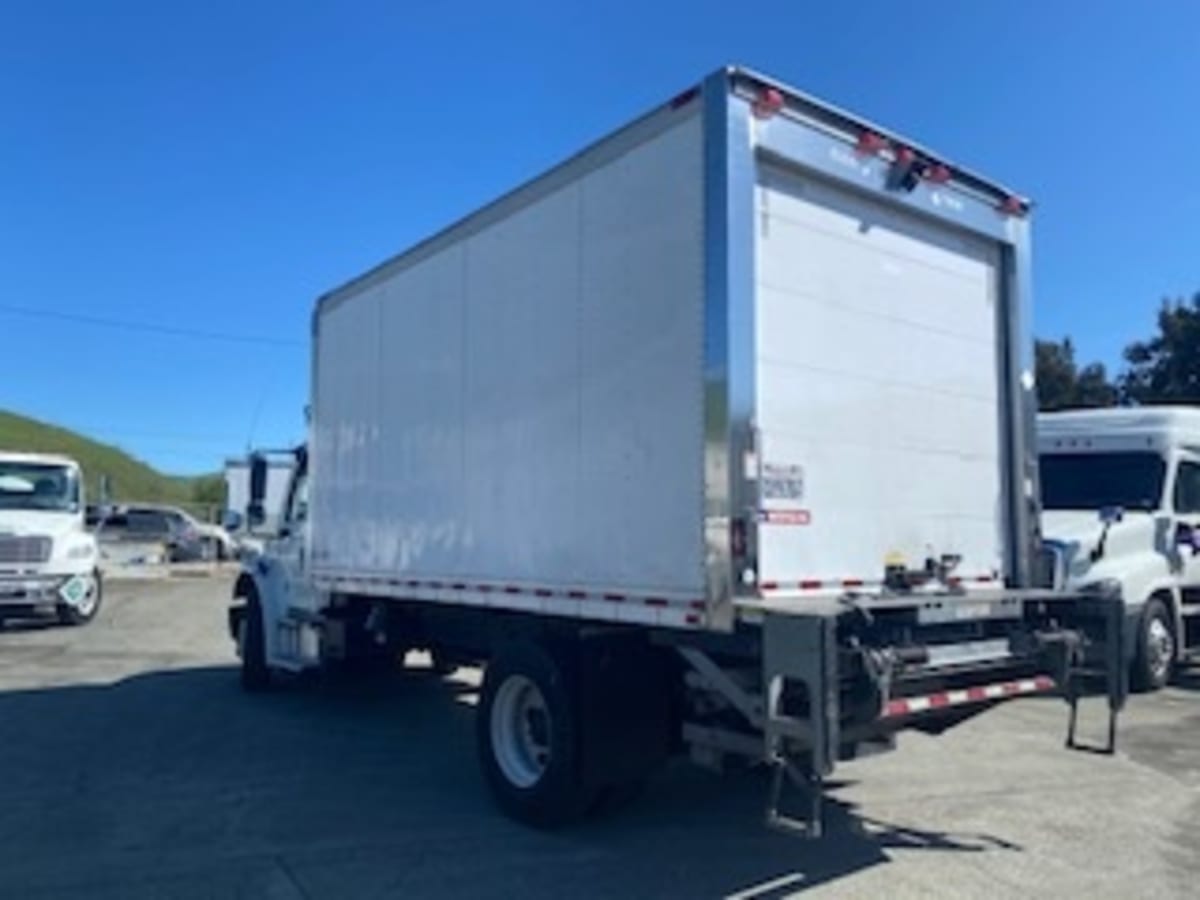 2018 Freightliner/Mercedes M2 106 784968