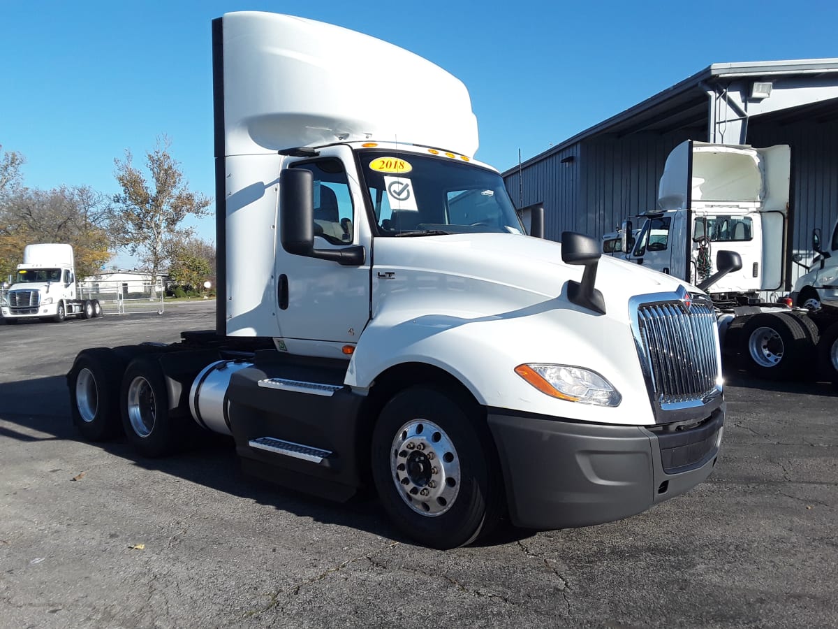 2018 Navistar International LT625 DAYCAB T/A 785010