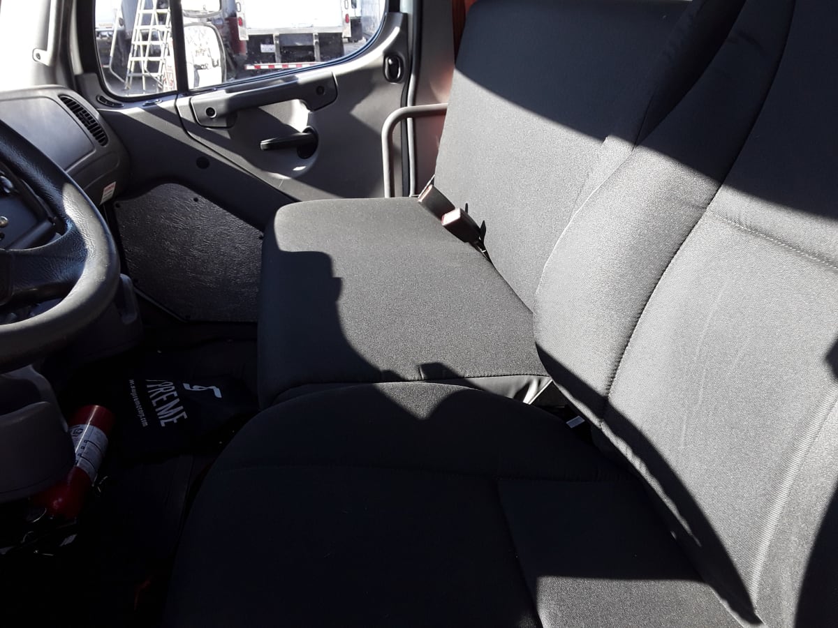 2018 Freightliner/Mercedes M2 106 785183