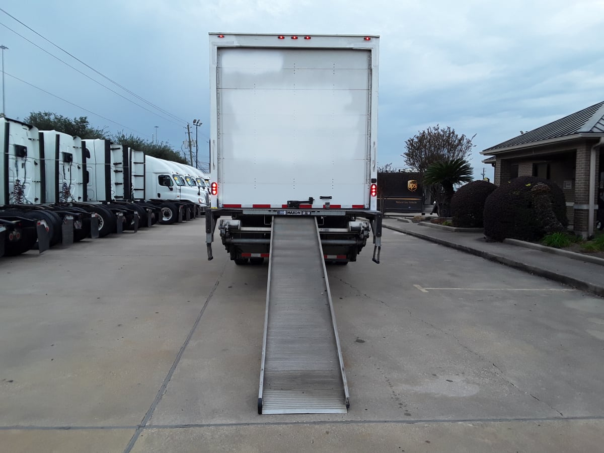 2018 Freightliner/Mercedes M2 106 785206