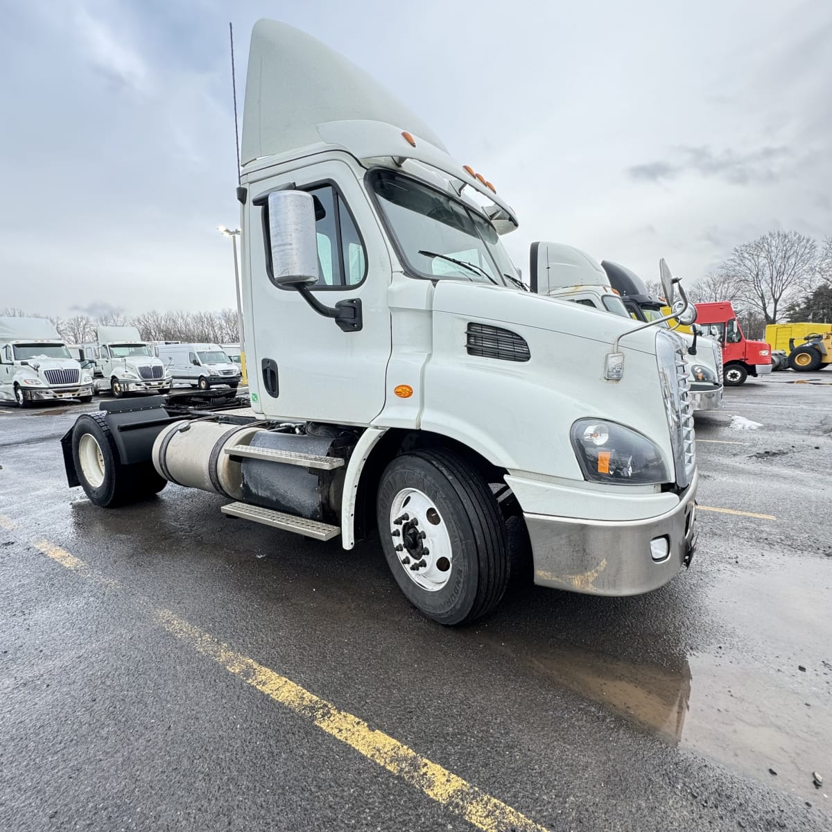 2018 Freightliner/Mercedes CASCADIA 113" DAYCAB 785247