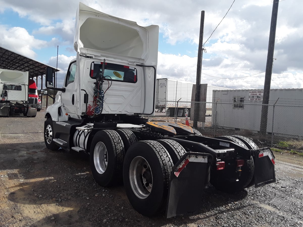 2018 Navistar International LT625 DAYCAB T/A 785291