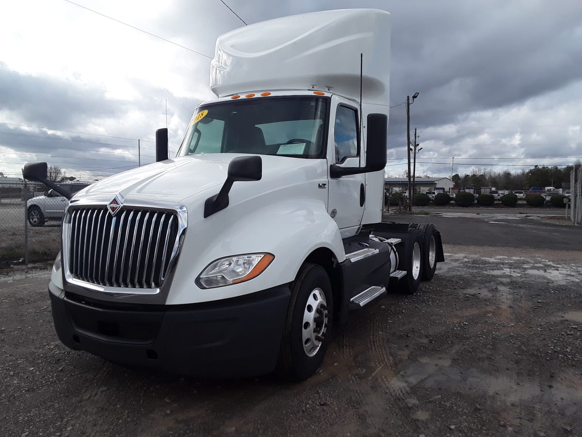 2018 Navistar International LT625 DAYCAB T/A 785291