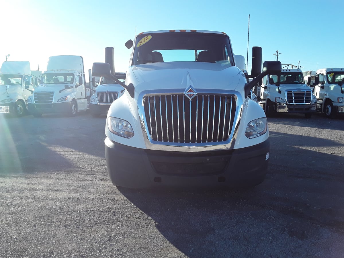 2018 Navistar International LT625 DAYCAB T/A 785293