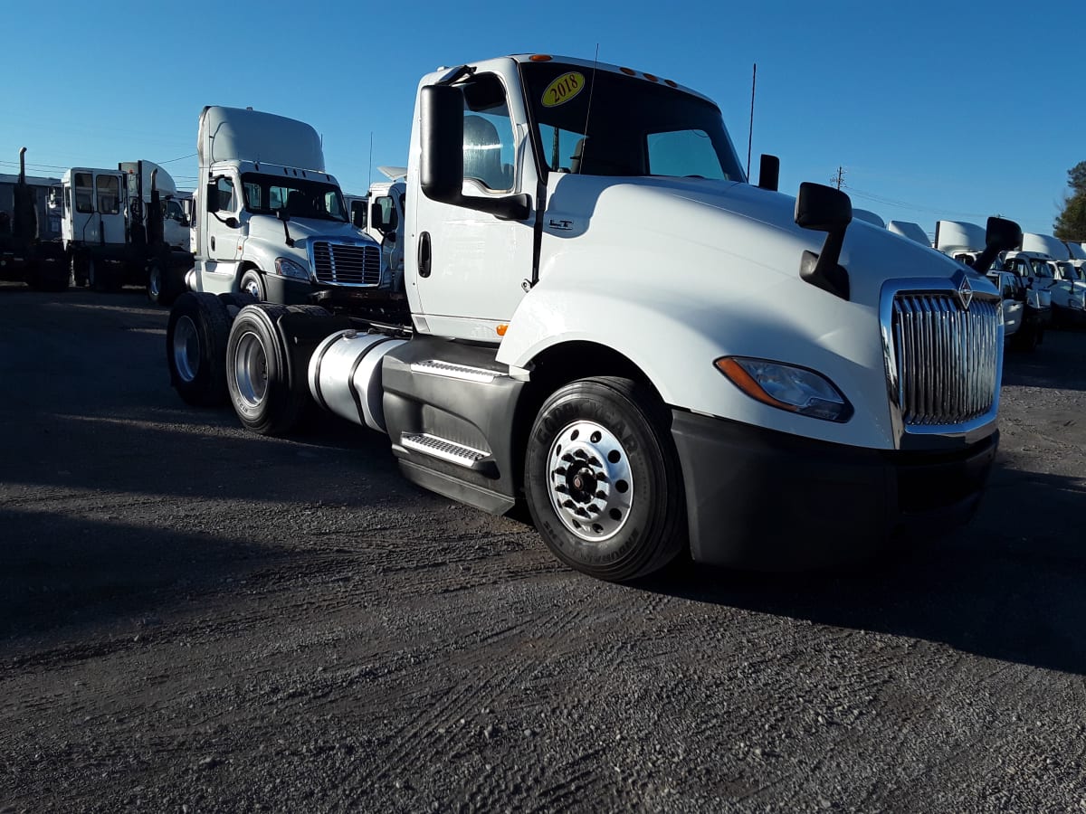 2018 Navistar International LT625 DAYCAB T/A 785293